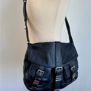 Michael Kors Darrington Large Matte Leather Shoulder Bag - black